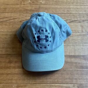 Under Armour hat Men or Women One Size gray black w/ stars adjustable patriotic